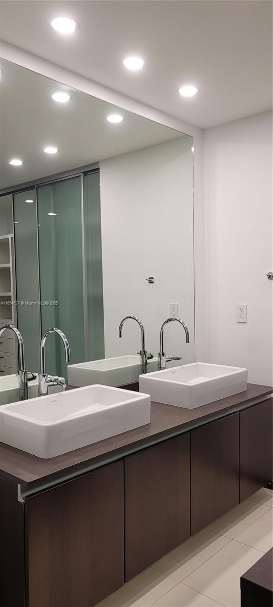 TEN MUSEUM PK RESIDENTIAL - Residential