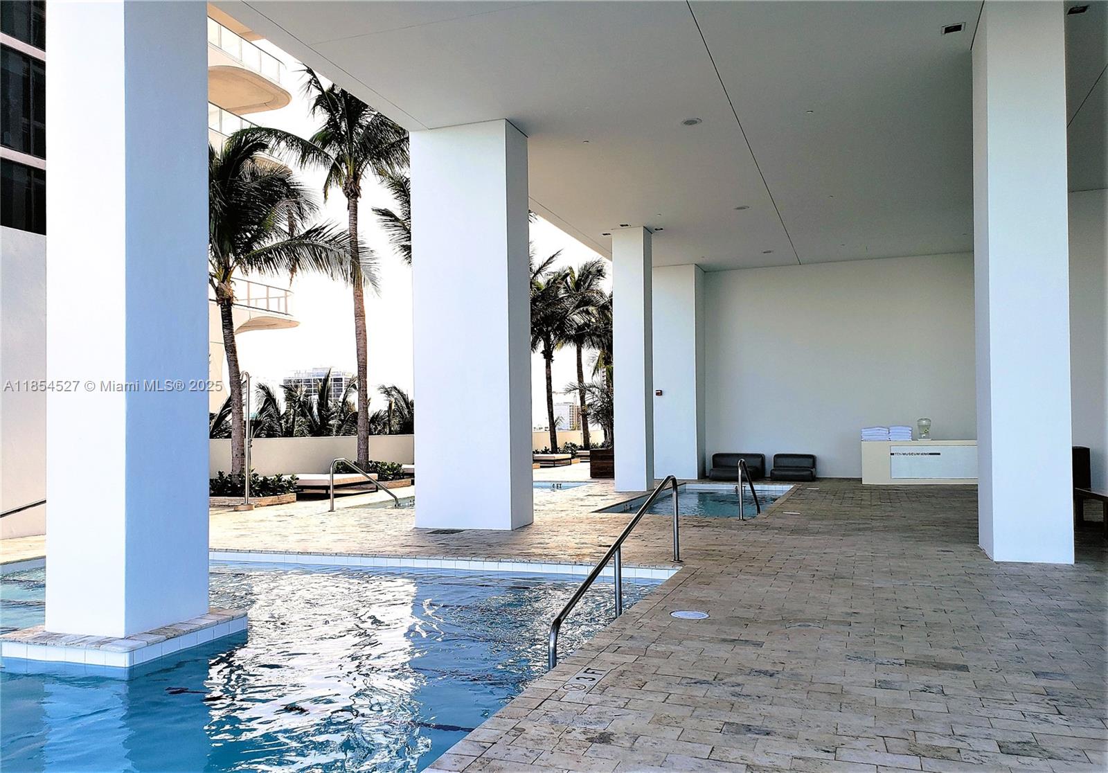 TEN MUSEUM PK RESIDENTIAL - Residential