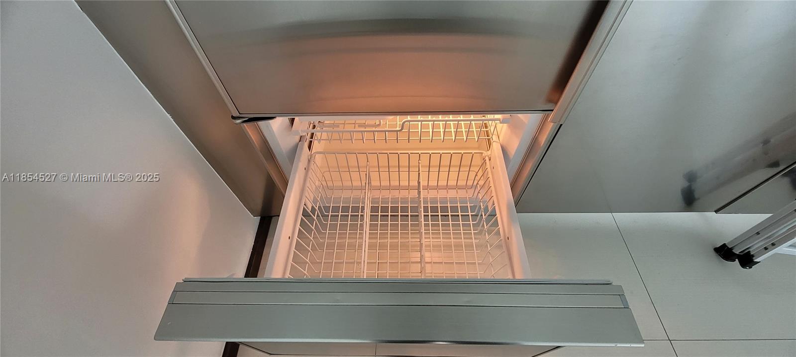 TEN MUSEUM PK RESIDENTIAL - Residential