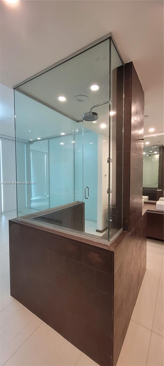 TEN MUSEUM PK RESIDENTIAL - Residential