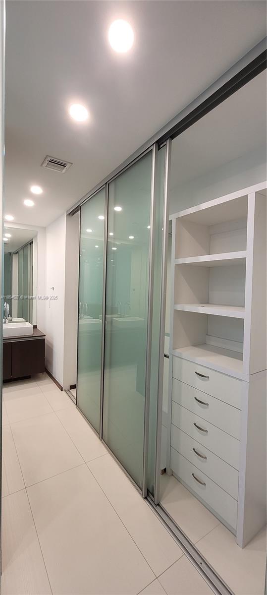 TEN MUSEUM PK RESIDENTIAL - Residential