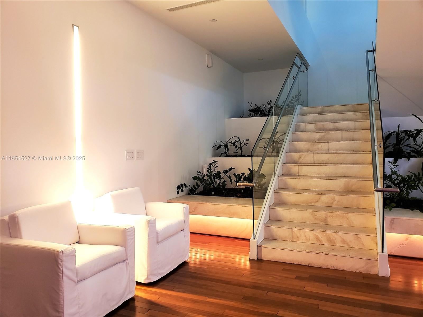 TEN MUSEUM PK RESIDENTIAL - Residential