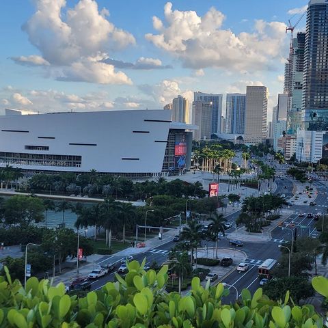 1040 Biscayne Blvd 3508 Miami FL 33132