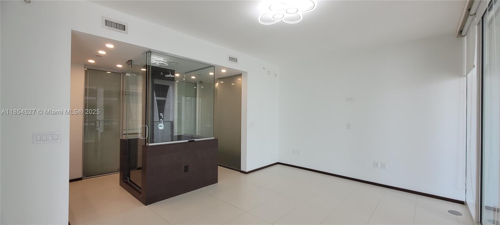 TEN MUSEUM PK RESIDENTIAL - Residential