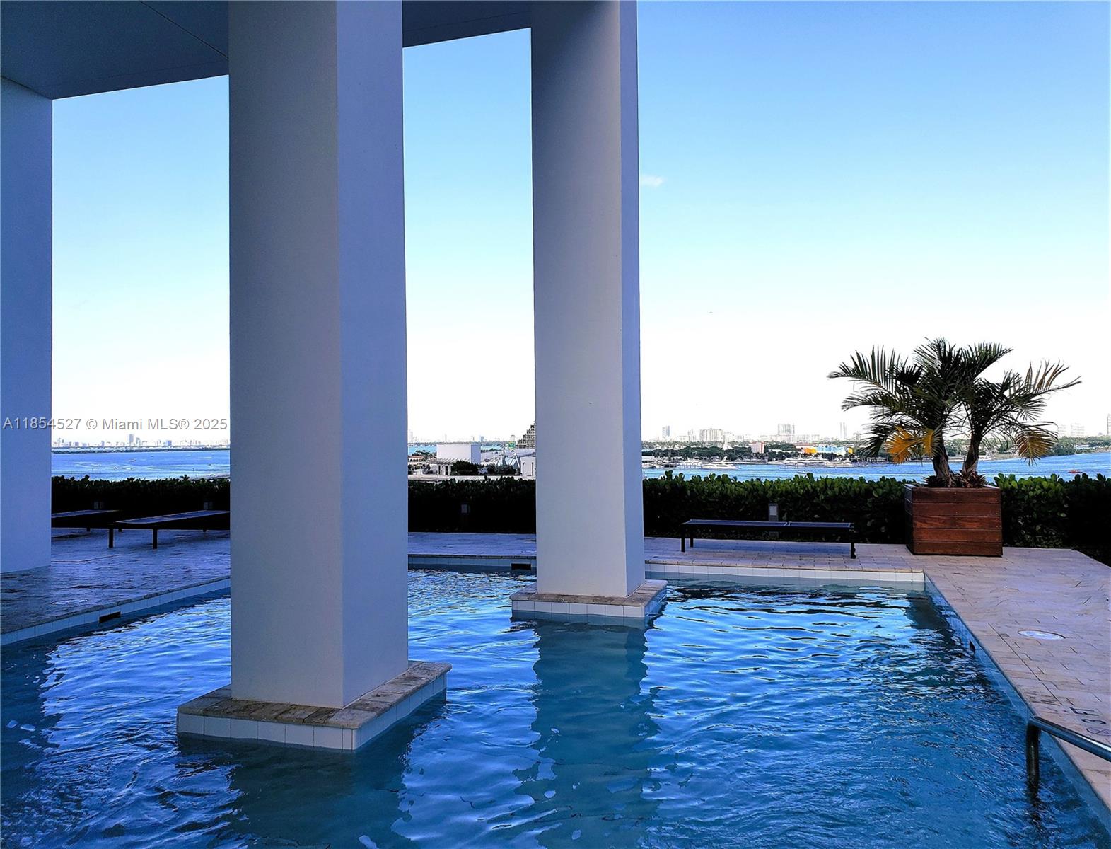 TEN MUSEUM PK RESIDENTIAL - Residential