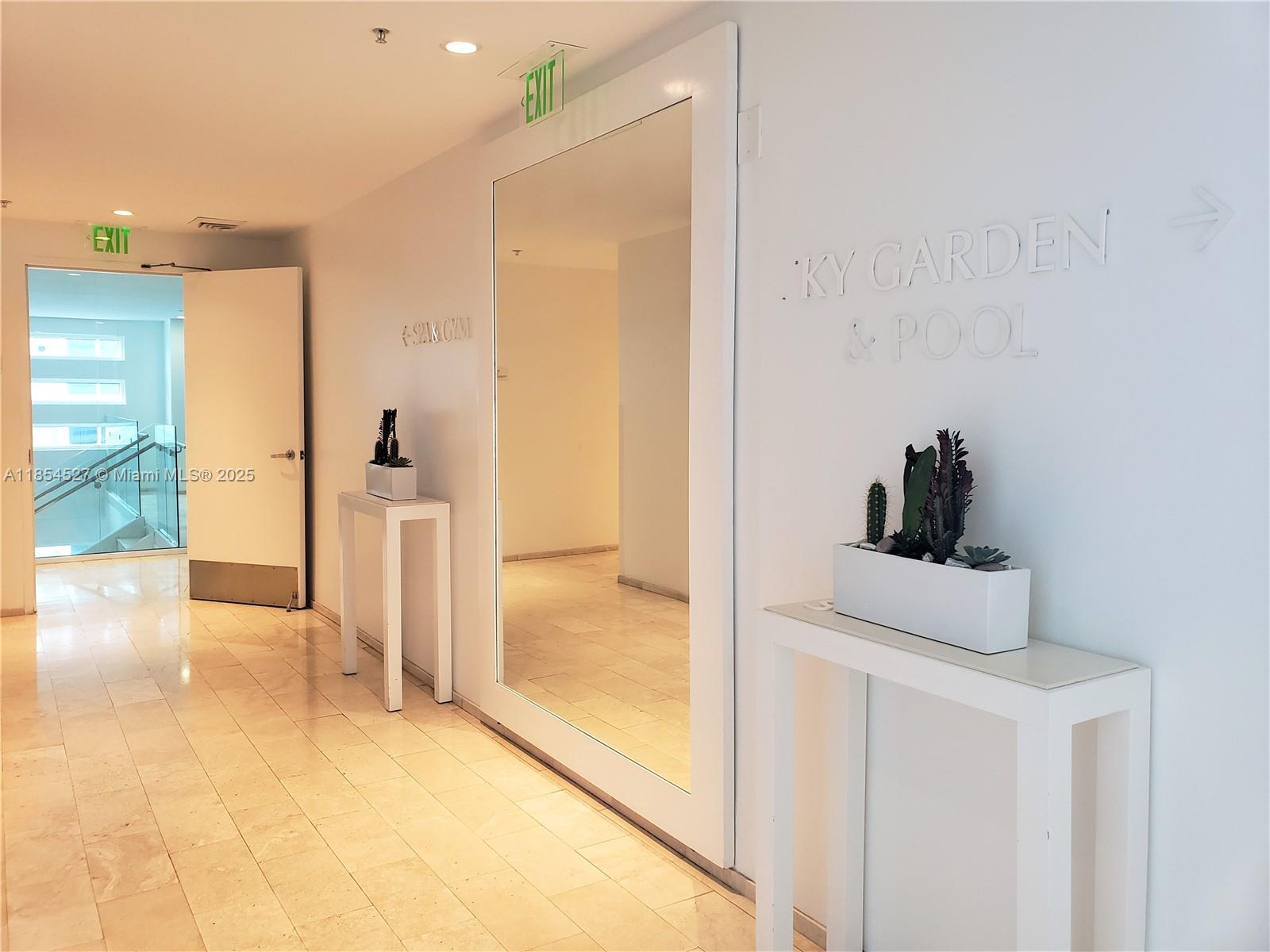 TEN MUSEUM PK RESIDENTIAL - Residential