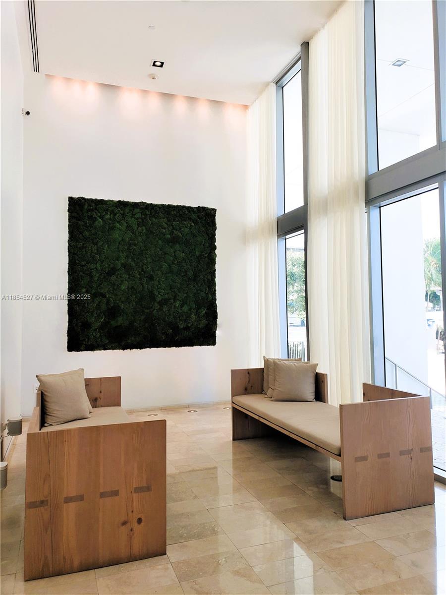 TEN MUSEUM PK RESIDENTIAL - Residential