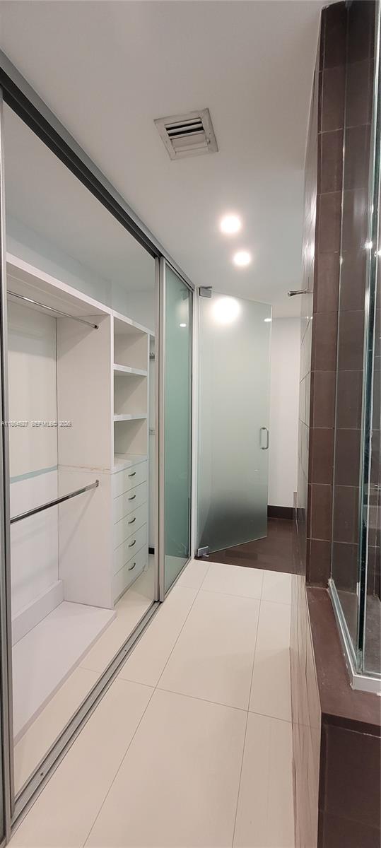 TEN MUSEUM PK RESIDENTIAL - Residential