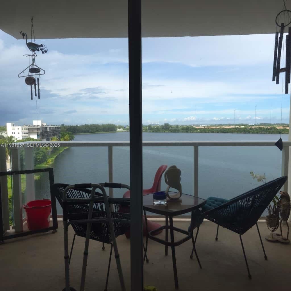 BUCKLEY TOWERS CONDO - EA - Residential