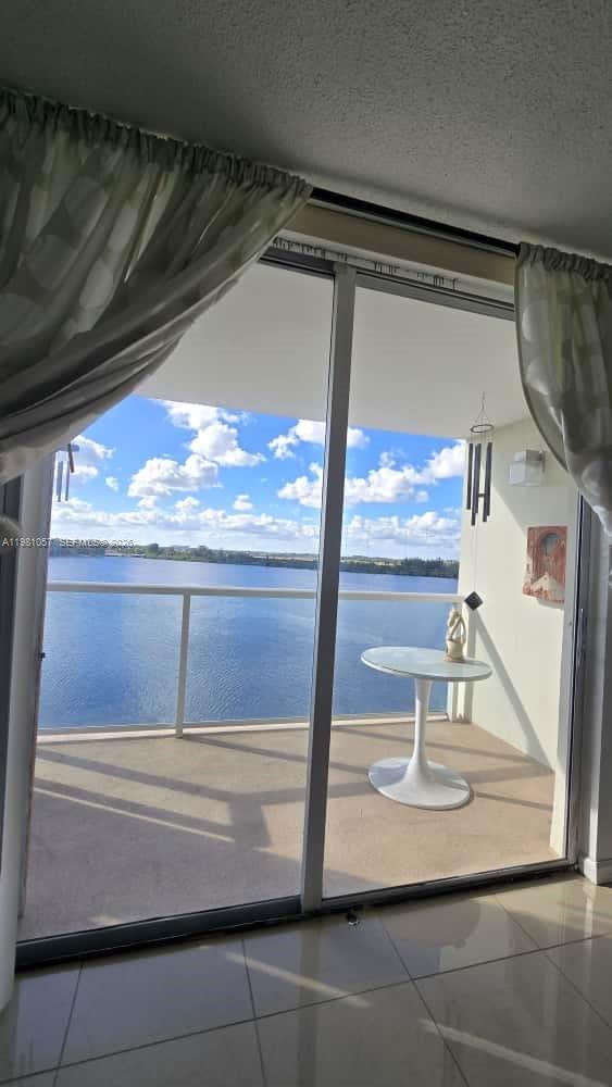 BUCKLEY TOWERS CONDO - EA - Residential