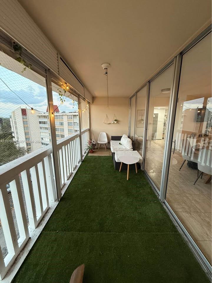 ENVIRON I CONDO 9 - Residential