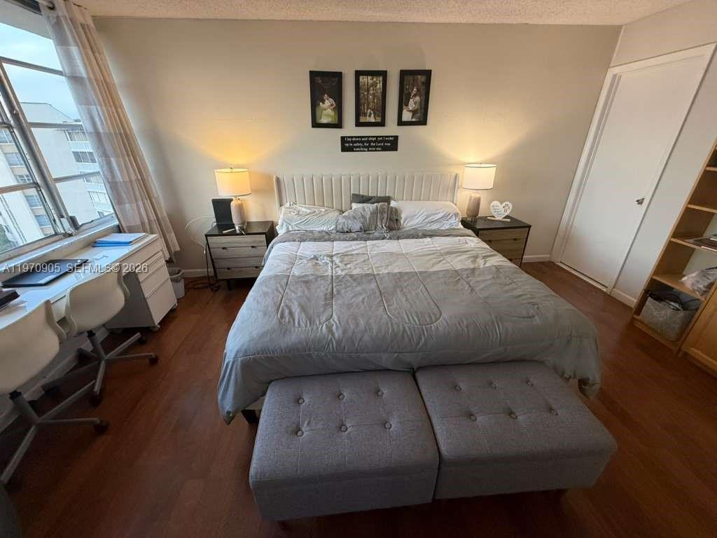 ENVIRON I CONDO 9 - Residential