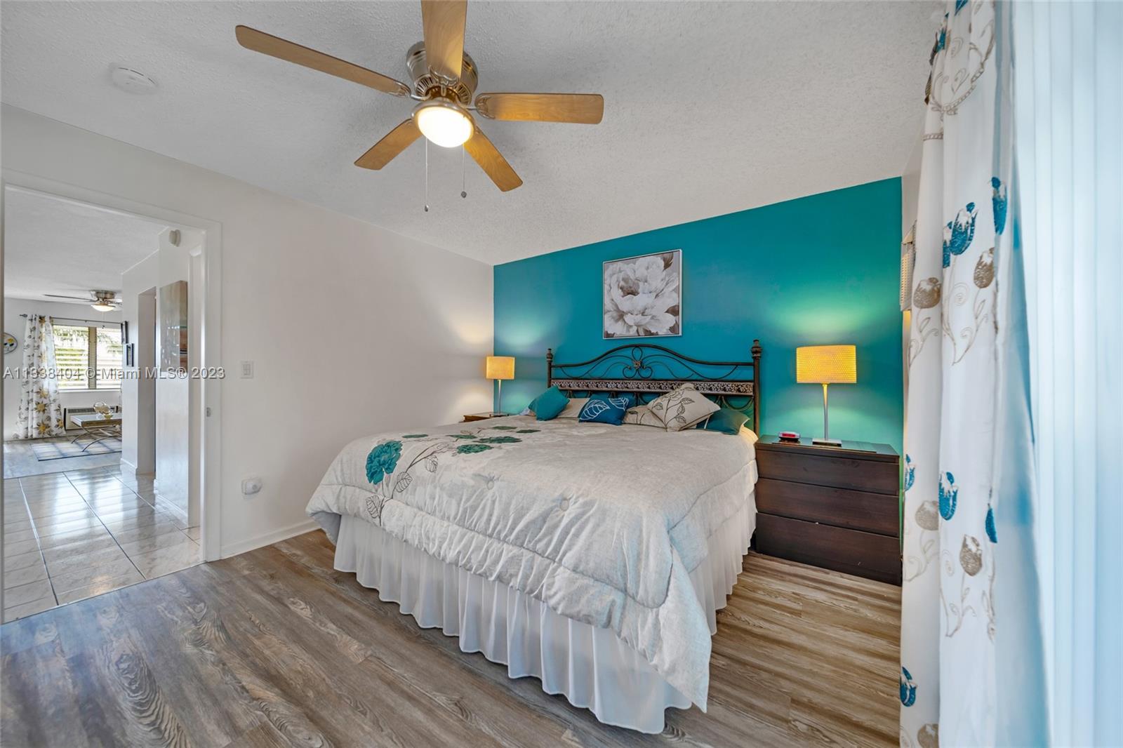 GOLDEN TOWERS CO-OP - Residential