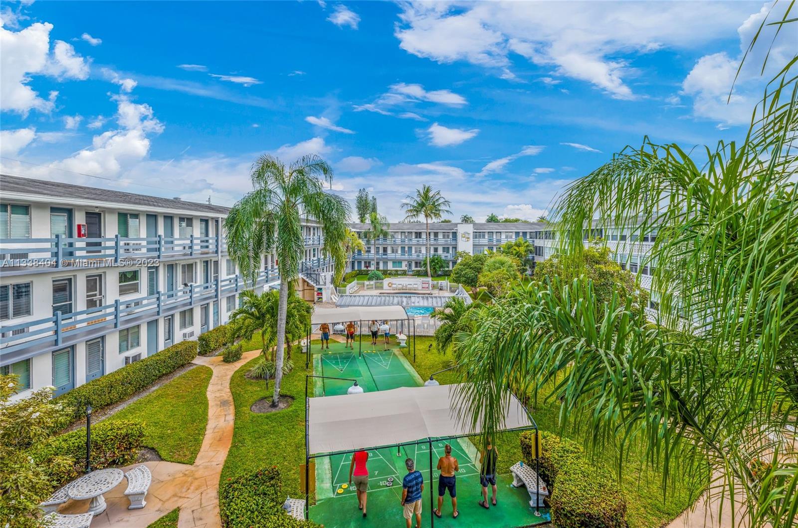 GOLDEN TOWERS CO-OP - Residential