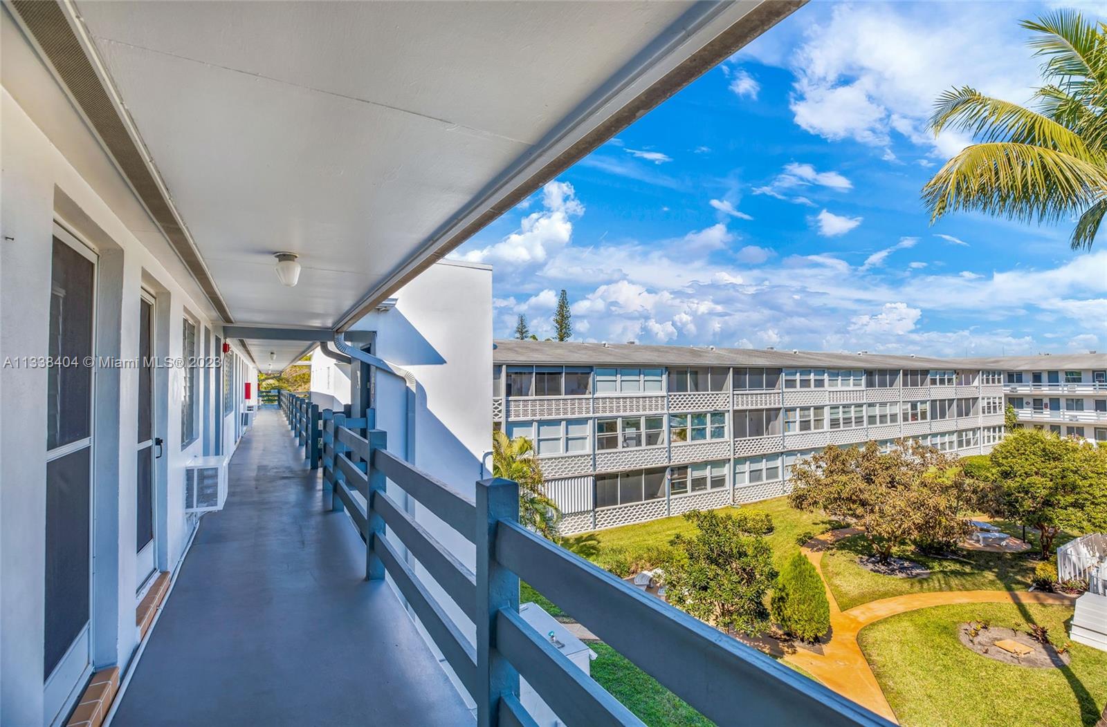 GOLDEN TOWERS CO-OP - Residential