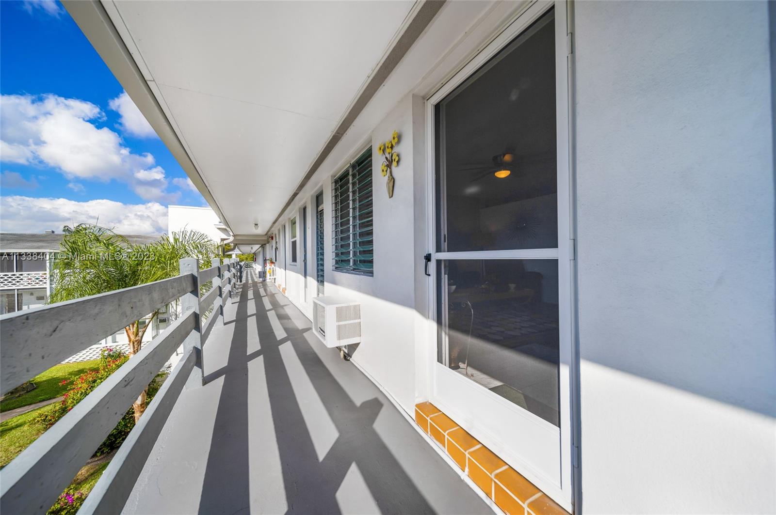 GOLDEN TOWERS CO-OP - Residential