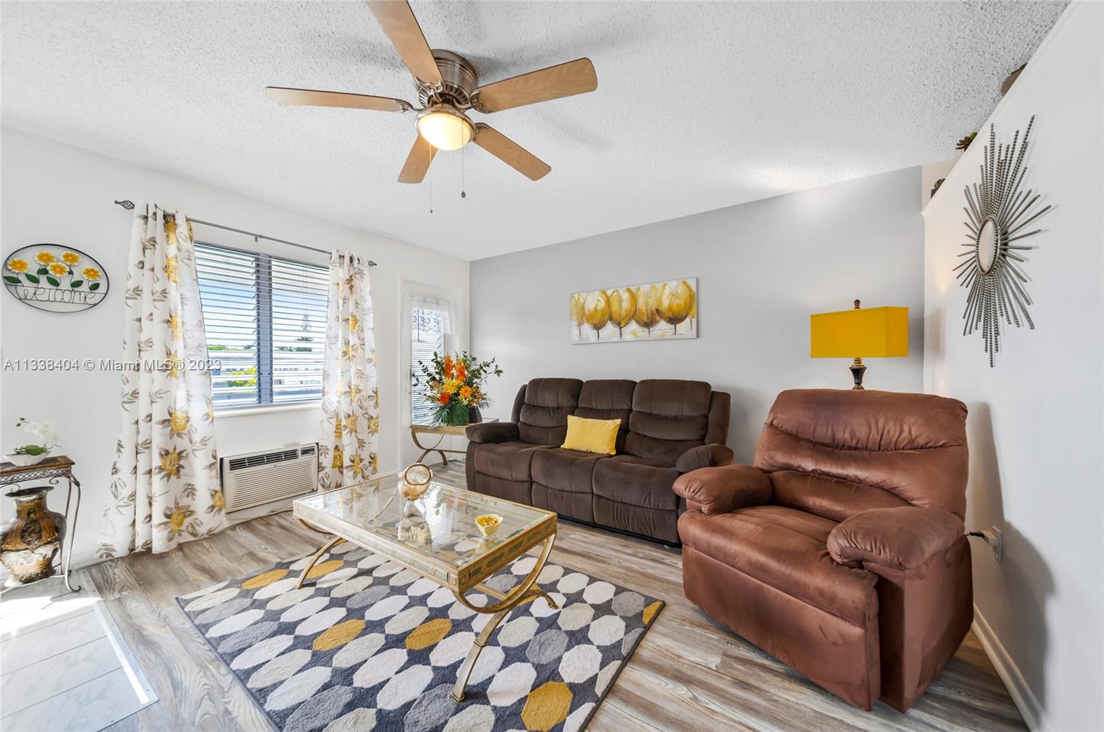 GOLDEN TOWERS CO-OP - Residential