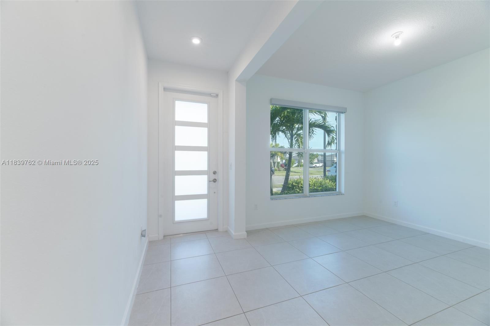 10669 SW Gloriana St, Port St Lucie, FL, 34987/$445,000 3 10669 SW Gloriana St