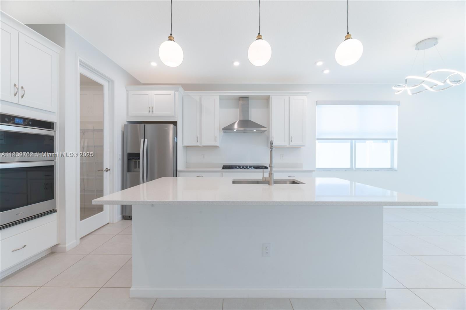 EMERY II - Residential