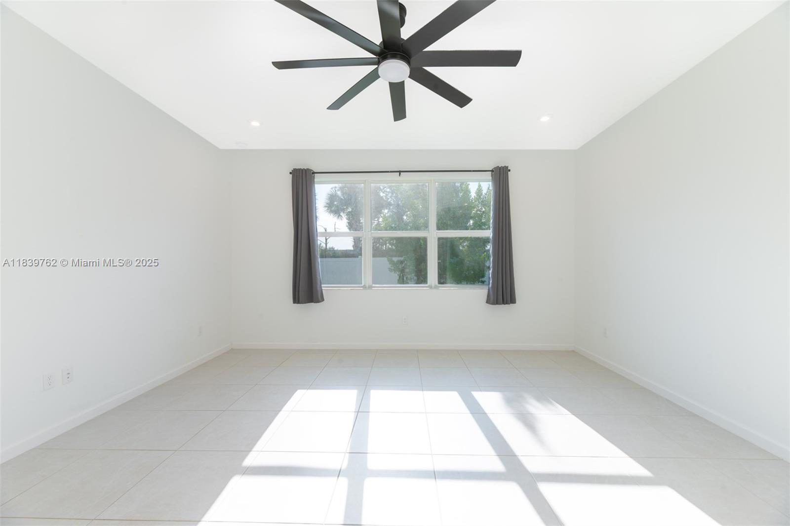 EMERY II - Residential