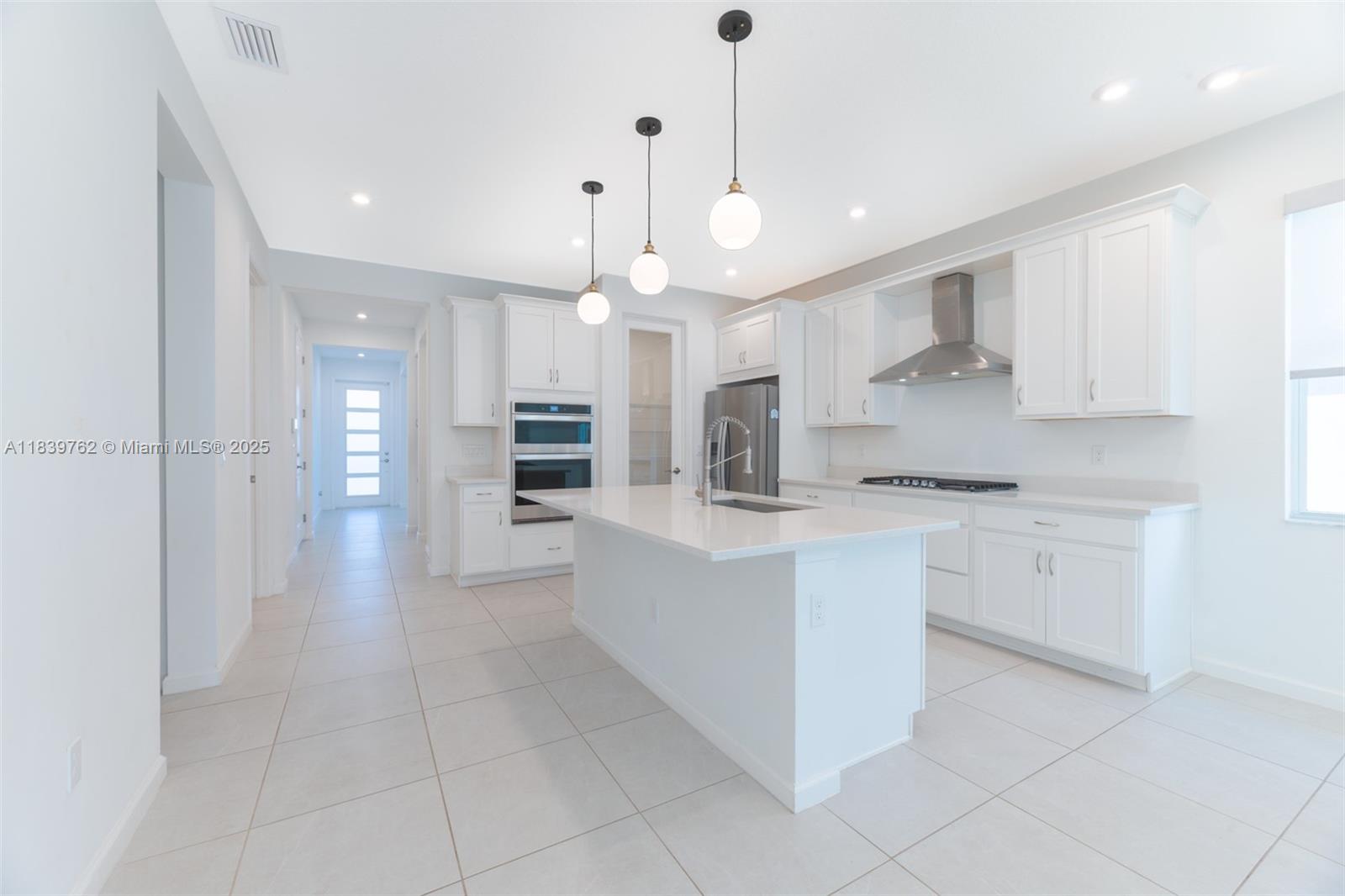 EMERY II - Residential