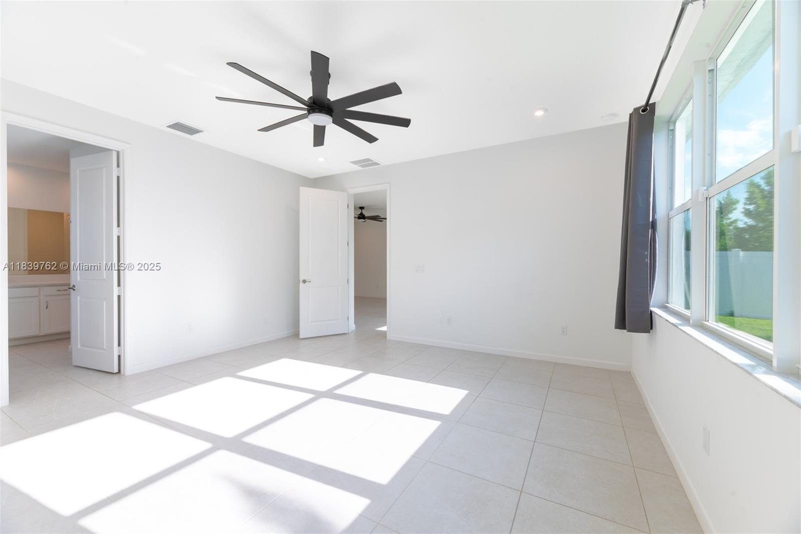 EMERY II - Residential