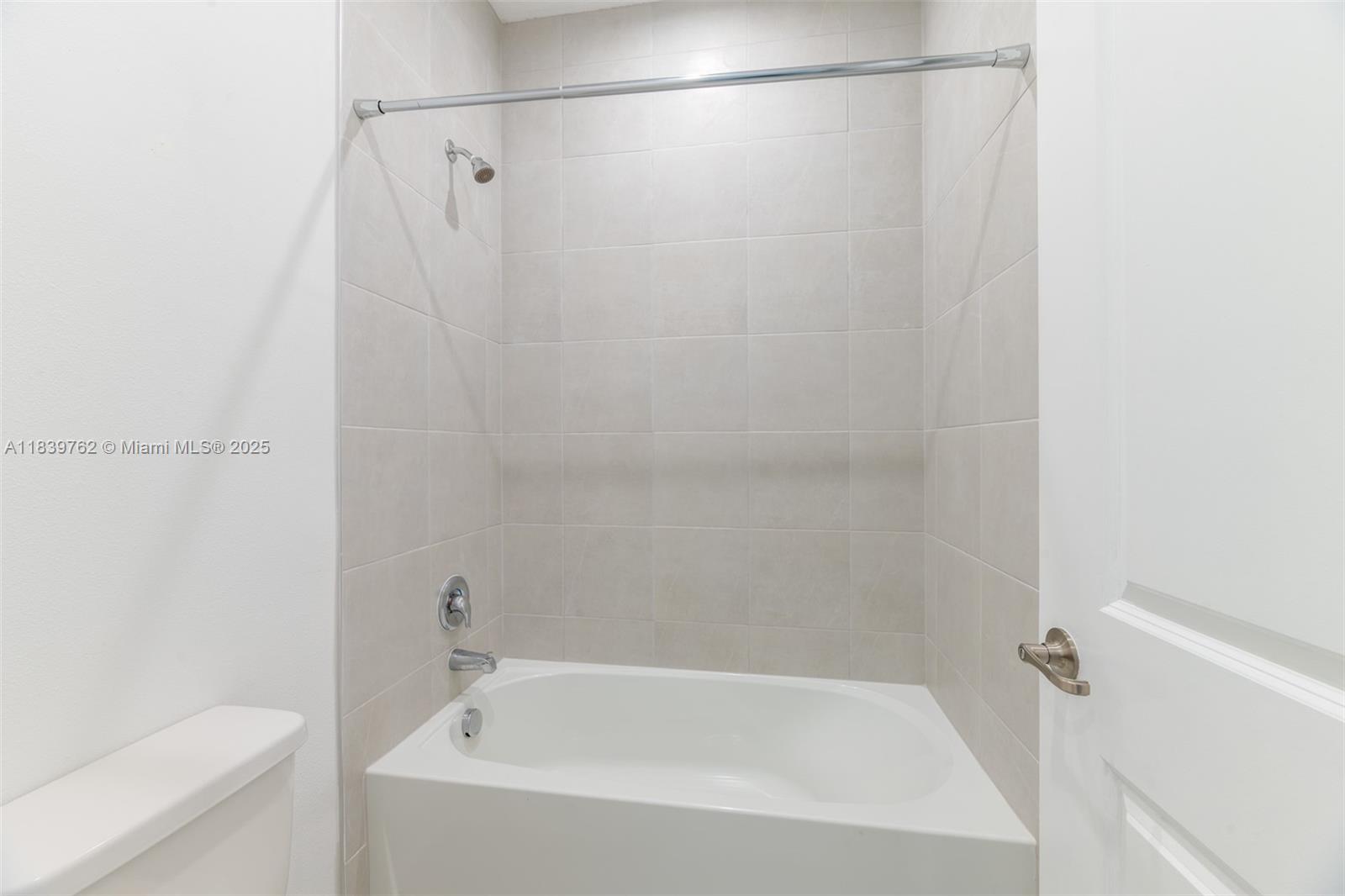 EMERY II - Residential