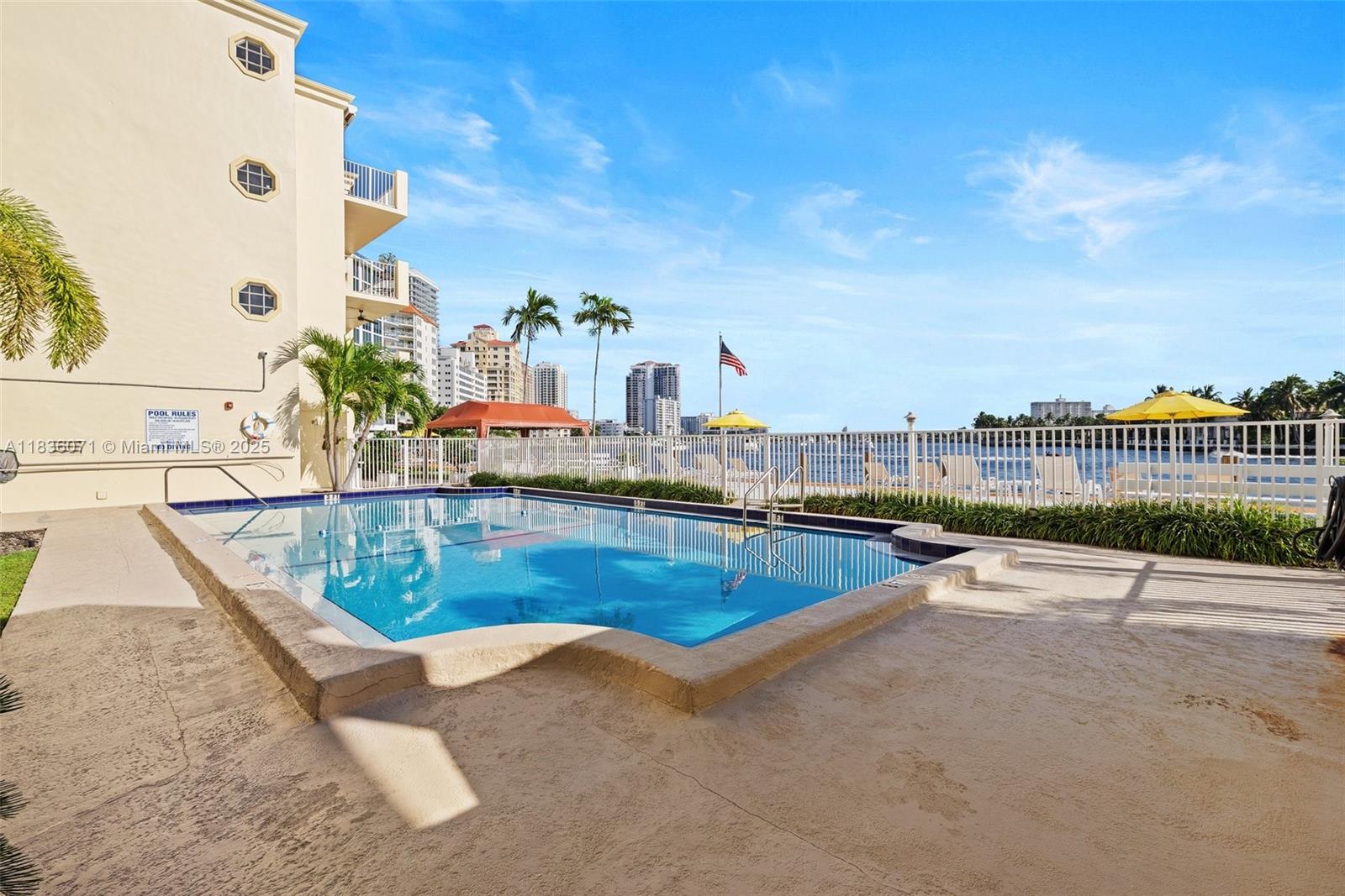 FORT LAUDERDALE YACHT - Residential