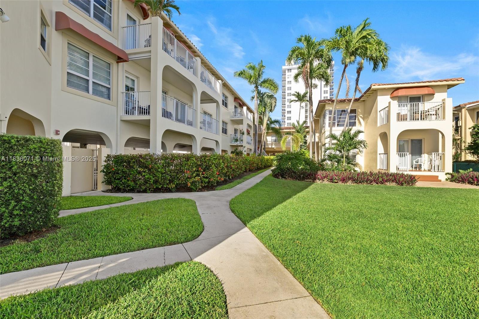 FORT LAUDERDALE YACHT - Residential