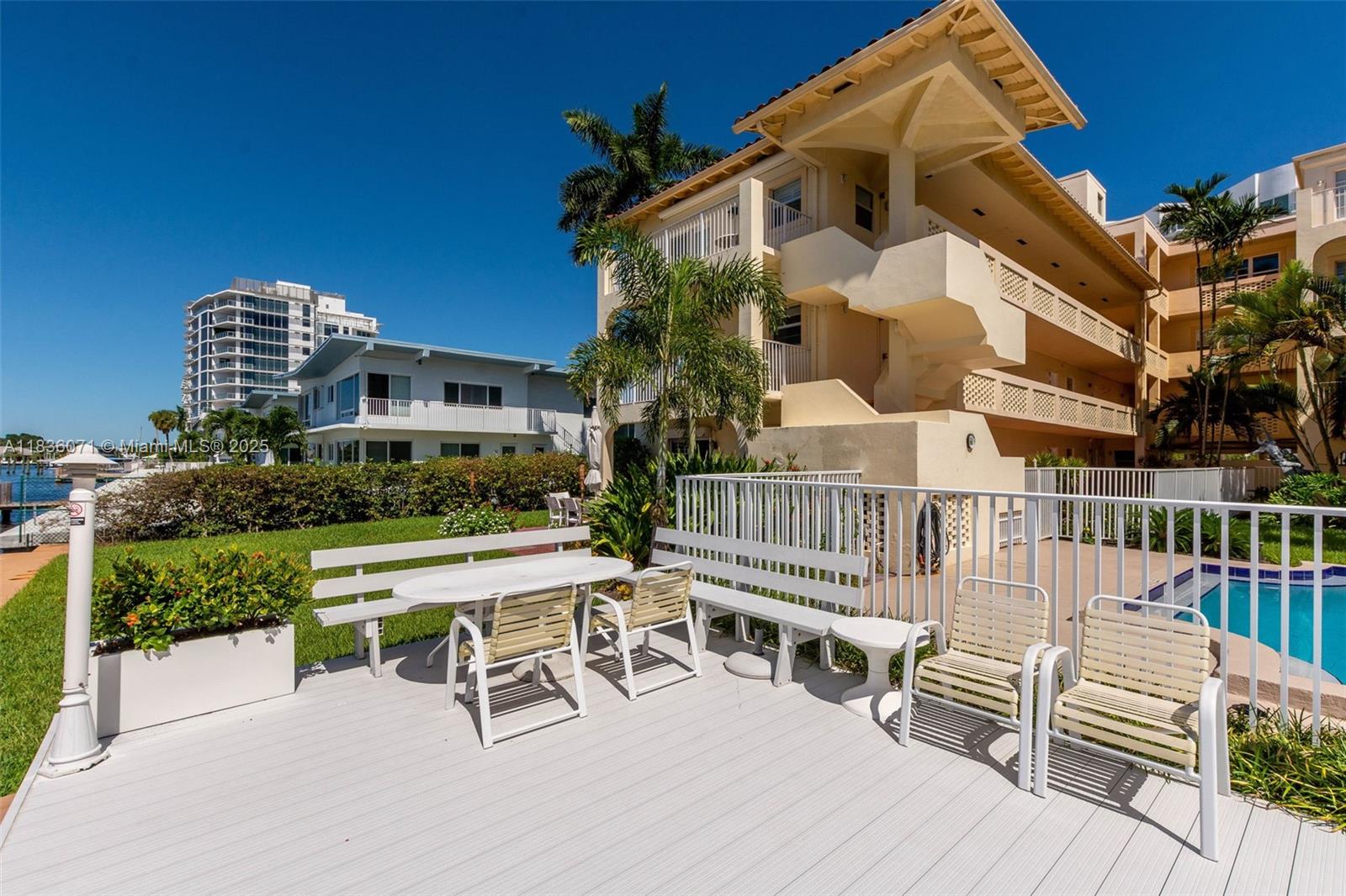 FORT LAUDERDALE YACHT - Residential