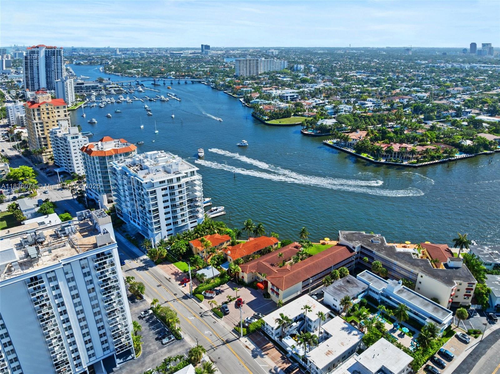 FORT LAUDERDALE YACHT - Residential