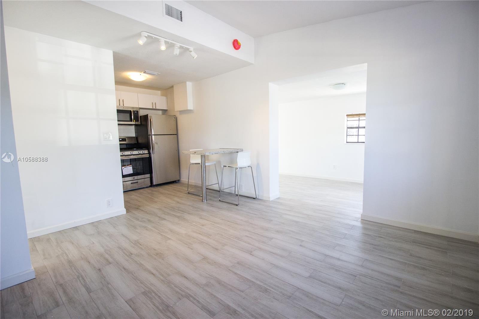 LAKE FOREST SEC ONE - Residential