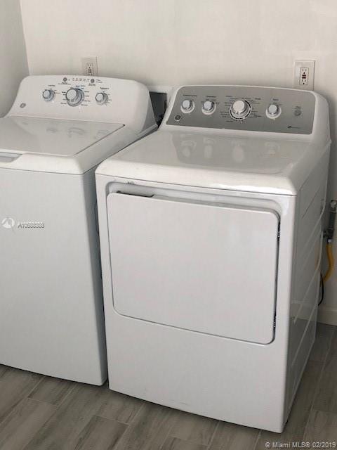 LAKE FOREST SEC ONE - Residential