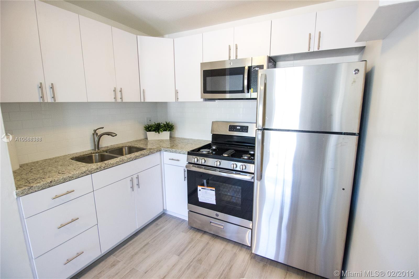 LAKE FOREST SEC ONE - Residential