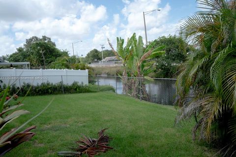 A home in Cooper City