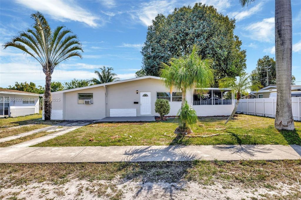 Photo of 520 Carolina Ave, Fort Lauderdale, FL 33312 (MLS # A11765832)