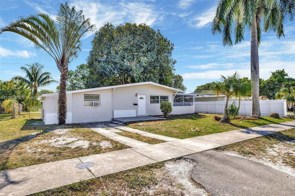Photo of 520 Carolina Ave, Fort Lauderdale, FL 33312 (MLS # A11765832)