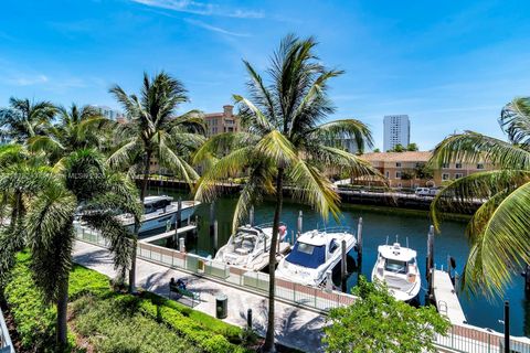 2950 NE 188th St 202 Aventura FL 33180