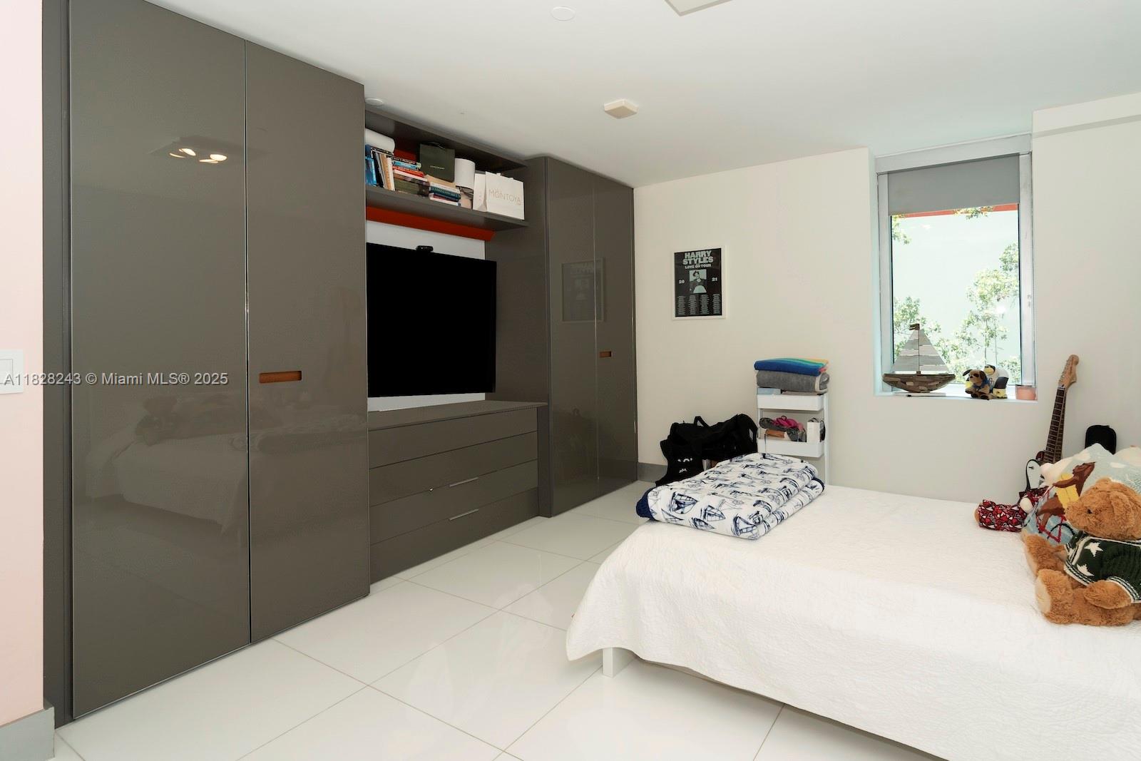 ARTECH RESIDENCES AT AVEN - Residential Lease