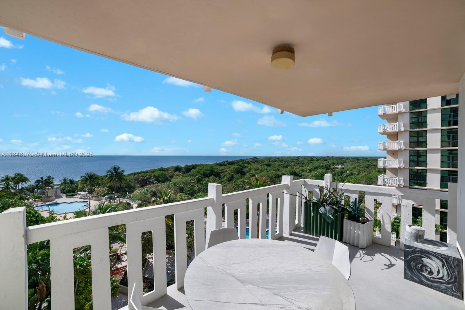 TOWERS OF KEY BISCAYNE CO - Residential Lease