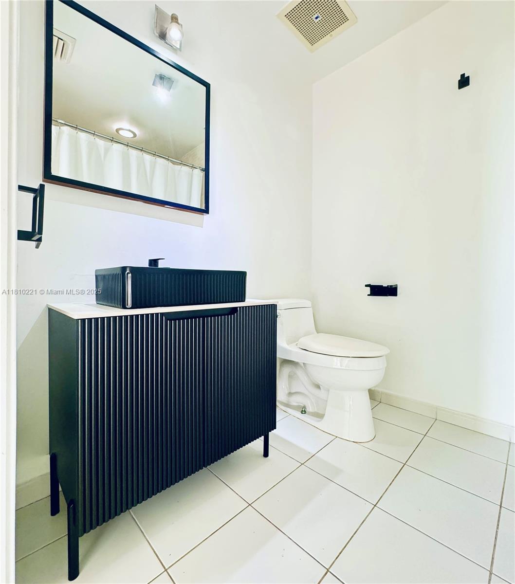 TWO MIDTOWN MIAMI CONDO - Residential