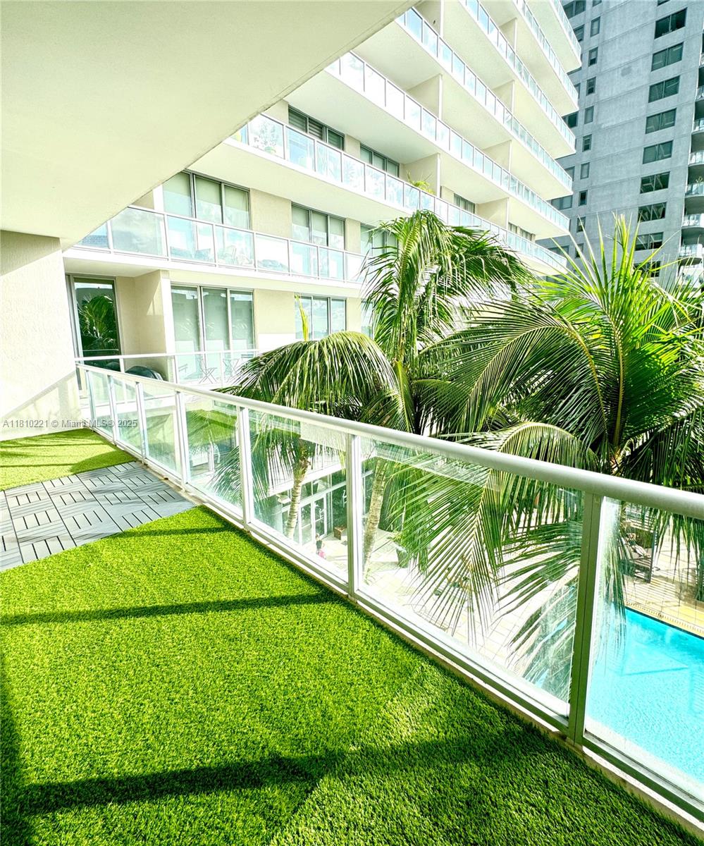 3470 E Coast Ave H1006, Miami, Broward County, Florida - 1 Bedrooms  
1 Bathrooms - 