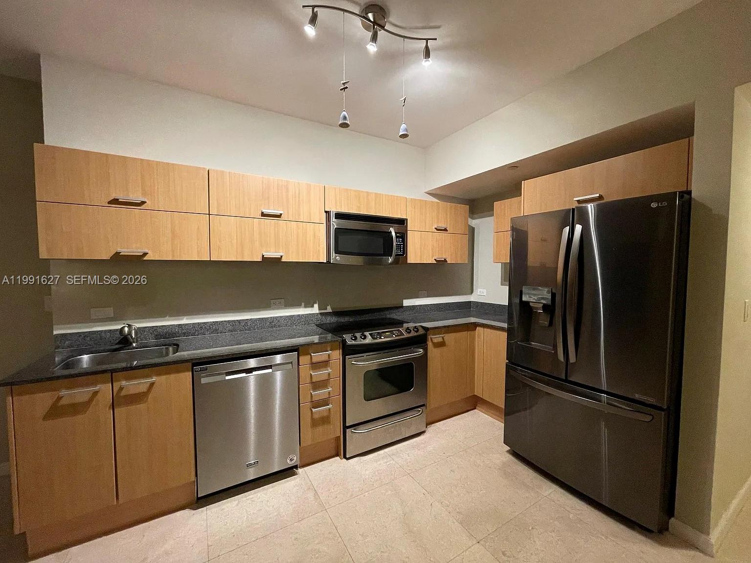 350 S Miami Ave 2807