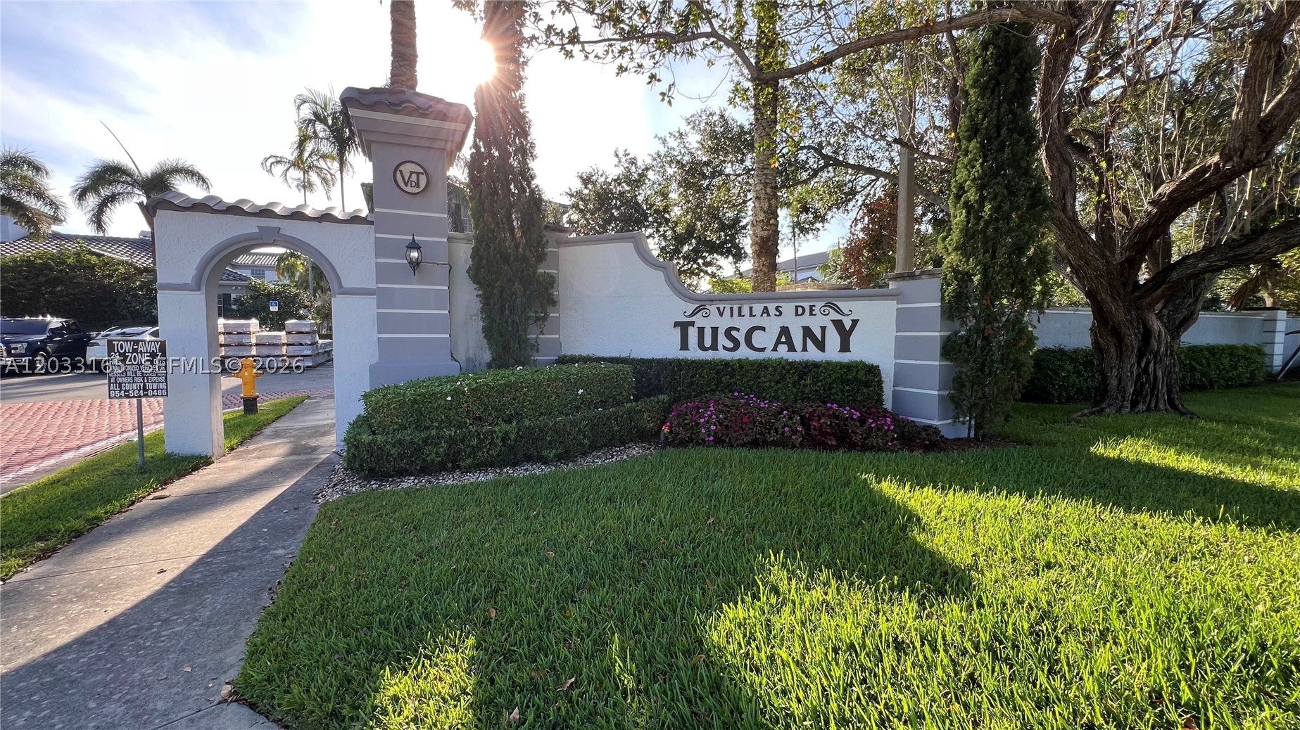 781 SW 148 Ave