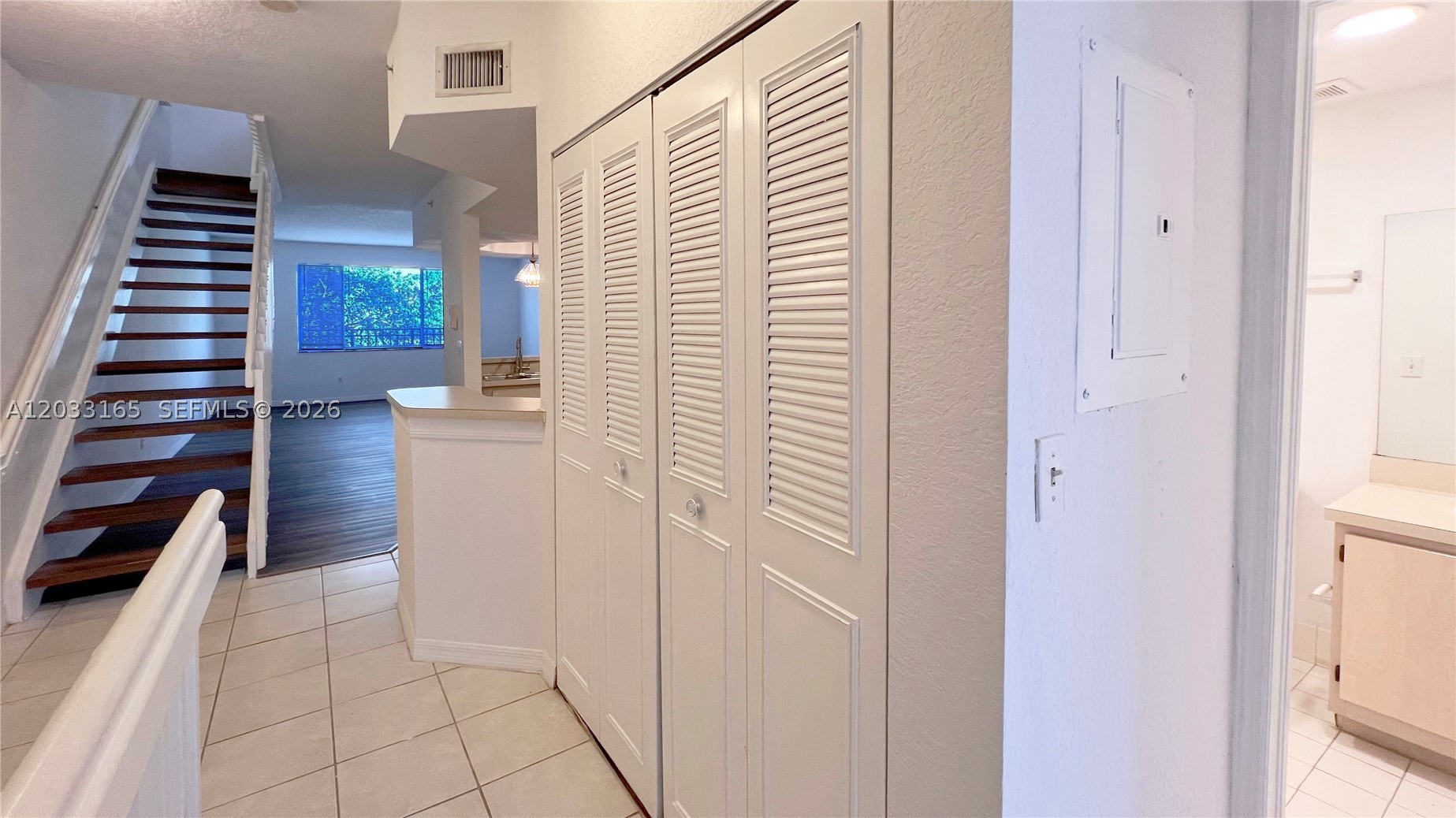 781 SW 148 AV 1513