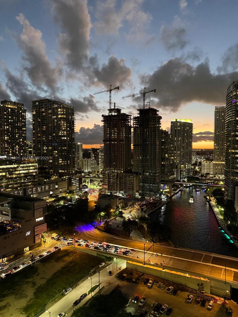 BRICKELL ON THE RIVER N T - Residential Lease