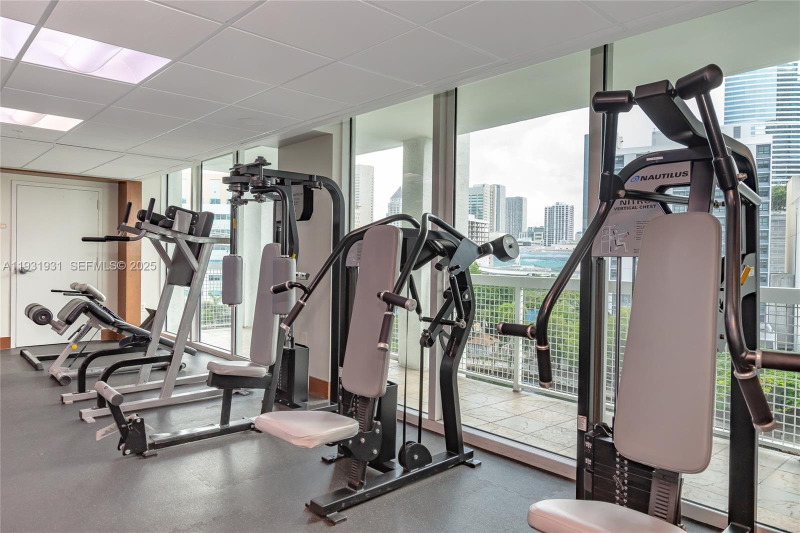 BRICKELL ON THE RIVER N T - Residential Lease