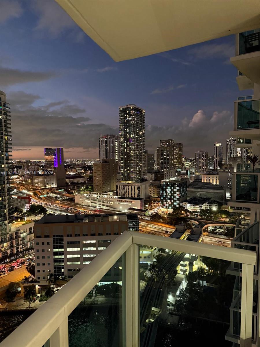 BRICKELL ON THE RIVER N T - Residential Lease