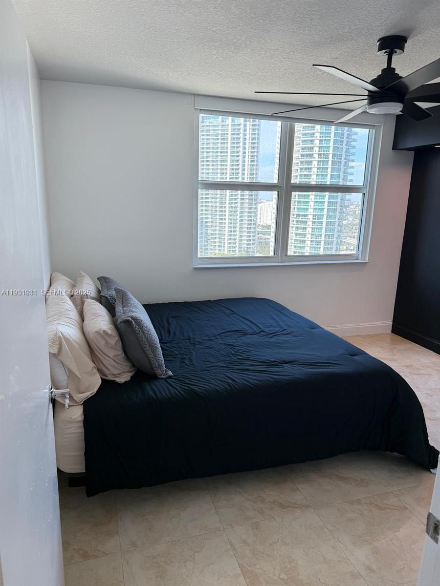 BRICKELL ON THE RIVER N T - Residential Lease