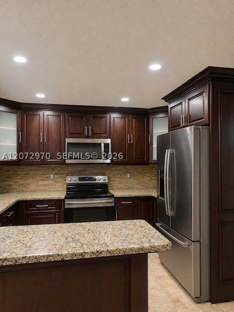 19727 NW 84 TH PL